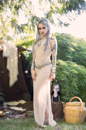 Forbidden Realm Artemis face-paint warrior silver-hair nature outdoor gen-the-hobbit genevieve genthehobbit fantasy medieval 1