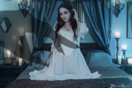 Forbidden Realm Come To Me candles delicate redhead bed gen-the-hobbit genevieve genthehobbit cosplay hollywood noir 1