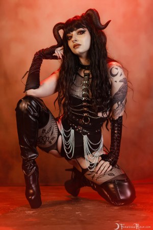 Forbidden Realm Daemon body-chain corset horns red-eyes demon edgy black-hair gen-the-hobbit genevieve genthehobbit goth 3