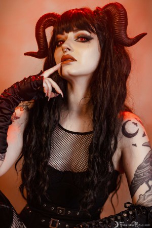 Forbidden Realm Daemon body-chain corset horns red-eyes demon edgy black-hair gen-the-hobbit genevieve genthehobbit goth 5