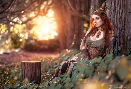 Forbidden Realm Dryad corset horns mythological-creature autumn dreamy redhead forest outdoor gen-the-hobbit genevieve genthehobbit 3