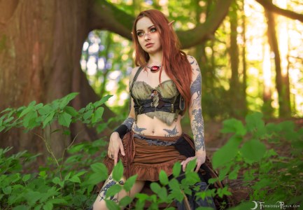 Forbidden Realm Faewild boots face-paint elf woodelf redhead forest nature outdoor gen-the-hobbit genevieve genthehobbit 2