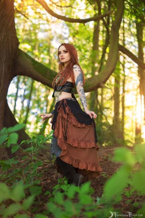 Forbidden Realm Faewild boots face-paint elf woodelf redhead forest nature outdoor gen-the-hobbit genevieve genthehobbit 3
