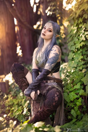 Forbidden Realm Forest Fae face-paint elf silver-hair forest nature outdoor gen-the-hobbit genevieve genthehobbit fantasy lotr skyrim tolkien tribal 3
