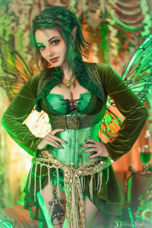 Forbidden Realm La Fee Verte absinthe corset knee-socks wings fairy mythological-creature whimsical green-hair gen-the-hobbit genevieve genthehobbit 3