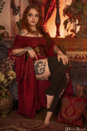 Forbidden Realm Lady Carmine corset knee-socks maiden redhead gen-the-hobbit genevieve genthehobbit renaissance 3