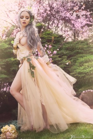 Forbidden Realm Ostara delicate dreamy whimsical nature outdoor gen-the-hobbit genevieve genthehobbit fantasy renaissance 4