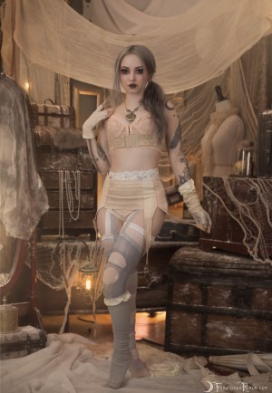 Forbidden Realm Porcelain garter-belt knee-socks delicate blue-hair gen-the-hobbit genevieve genthehobbit boudoir retro stripes victorian 5
