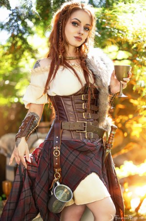 Forbidden Realm Queen Of Cups corset maiden redhead nature outdoor gen-the-hobbit genevieve genthehobbit medieval skyrim 1