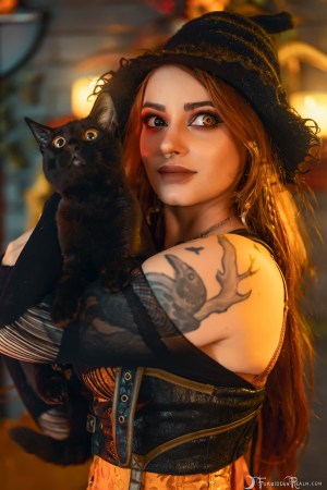 Forbidden Realm Samhain corset fishnets witch holiday kitty redhead halloween gen-the-hobbit genevieve genthehobbit 3