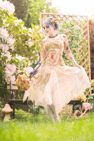 Forbidden Realm Secret Garden lace sweet silver-hair nature outdoor gen-the-hobbit genevieve genthehobbit feminine shabbychic victorian 1
