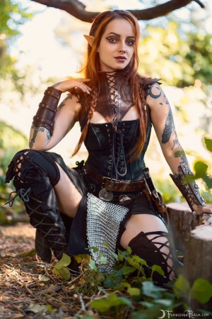 Forbidden Realm Side Quest corset leather elf warrior redhead nature outdoor gen-the-hobbit genevieve genthehobbit 2