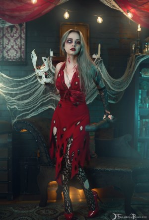 Forbidden Realm Splicer heels red-lips stockings technicolor blue-hair gen-the-hobbit genevieve genthehobbit cosplay dystopian post-apocalyptic 4
