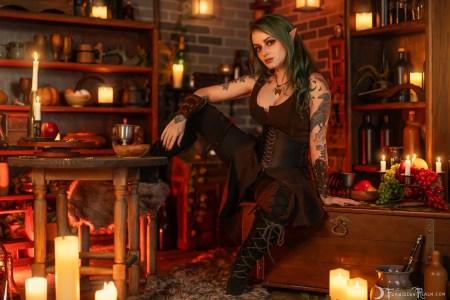 Forbidden Realm The Adventurer boots leather green-hair gen-the-hobbit genevieve genthehobbit fantasy medieval renaissance 2