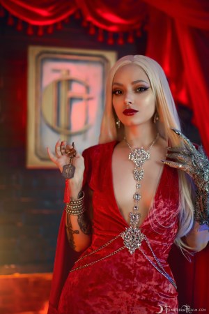 Forbidden Realm The Countess red-lips vampire blonde hotel gen-the-hobbit genevieve genthehobbit exotic gatsby horror vintage 3