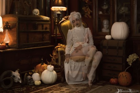Forbidden Realm The Haunted Manor autumn holiday halloween gen-the-hobbit genevieve genthehobbit fantasy gothic horror 2
