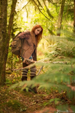 Forbidden Realm The Hobbit Trail boots knee-socks hobbit autumn casual redhead forest nature outdoor gen-the-hobbit genevieve genthehobbit hiking stripes 4