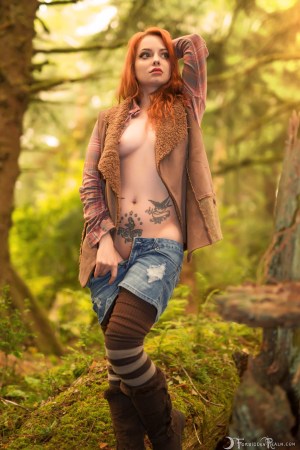 Forbidden Realm The Hobbit Trail boots knee-socks hobbit autumn casual redhead forest nature outdoor gen-the-hobbit genevieve genthehobbit hiking stripes 5