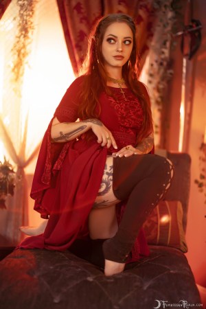 Forbidden Realm Vermilion candles elf maiden redhead gen-the-hobbit genevieve genthehobbit medieval renaissance 2