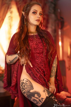 Forbidden Realm Vermilion candles elf maiden redhead gen-the-hobbit genevieve genthehobbit medieval renaissance 4