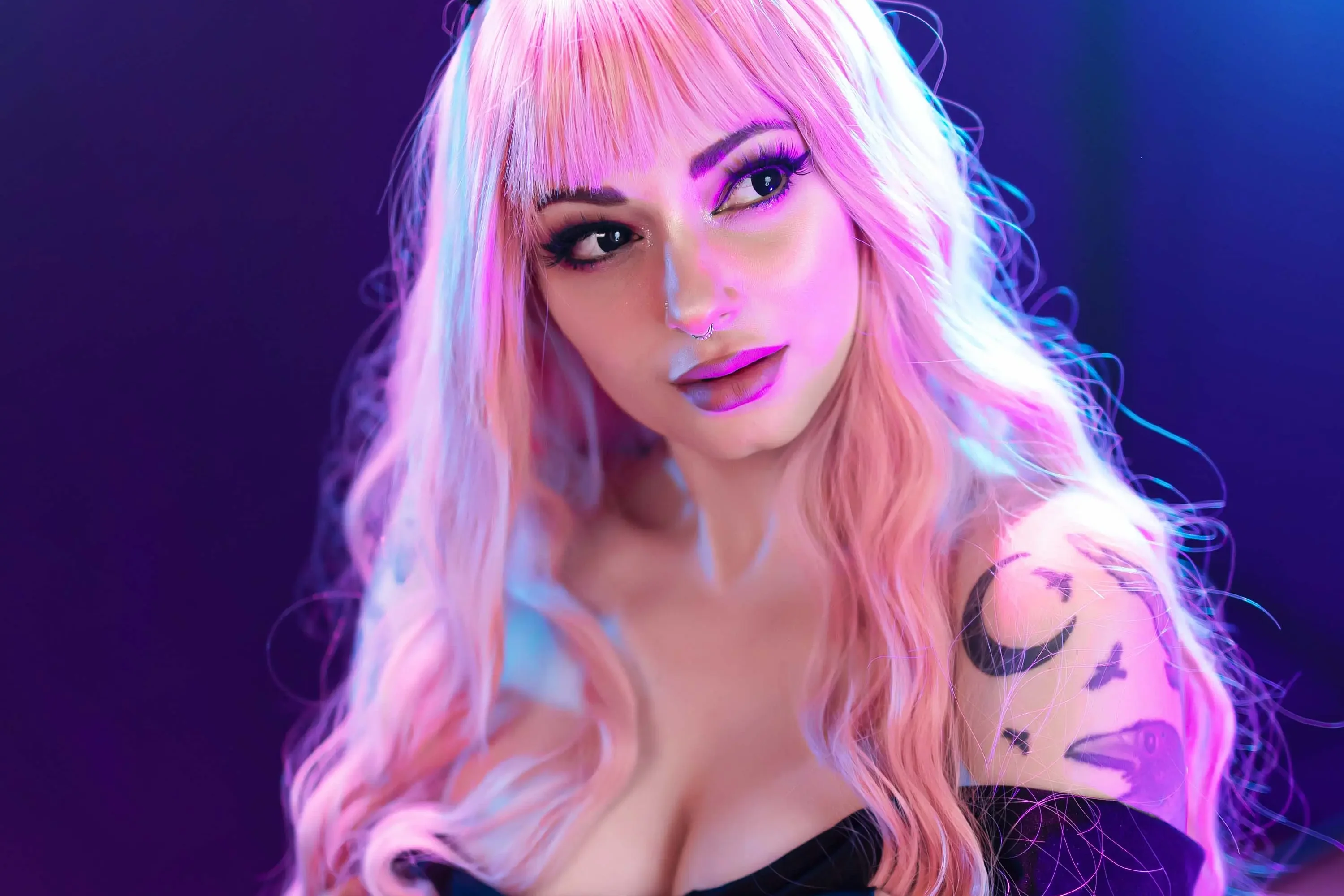 Forbidden Realm Danger Bunboots fishnet machete assassin edgy pastel pink-hair gen-the-hobbit genevieve genthehobbit scifi  Slide