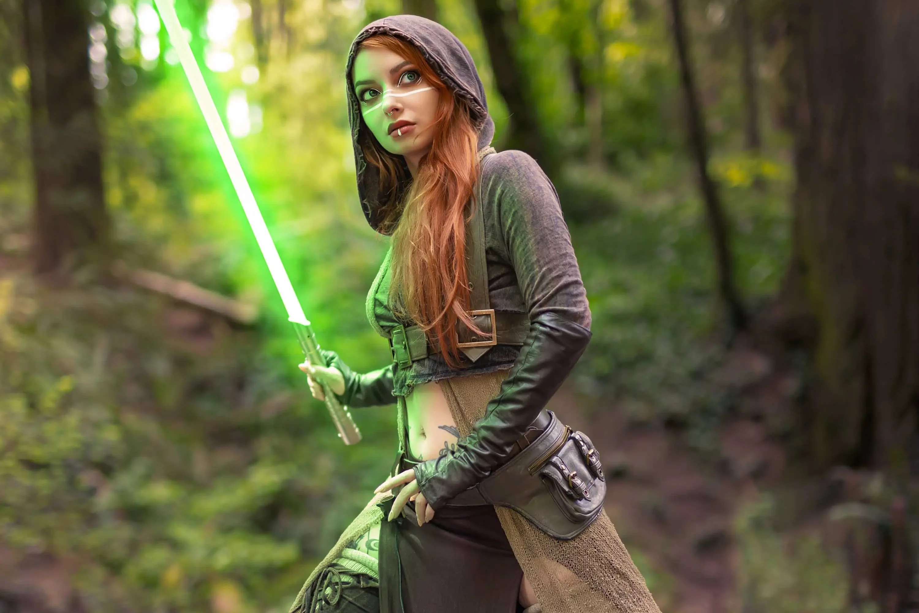 Forbidden Realm Forest Moon Ep.1face-paint jedi redhead forest nature outdoor gen-the-hobbit genevieve genthehobbit science-fiction scifi star-wars  Slide