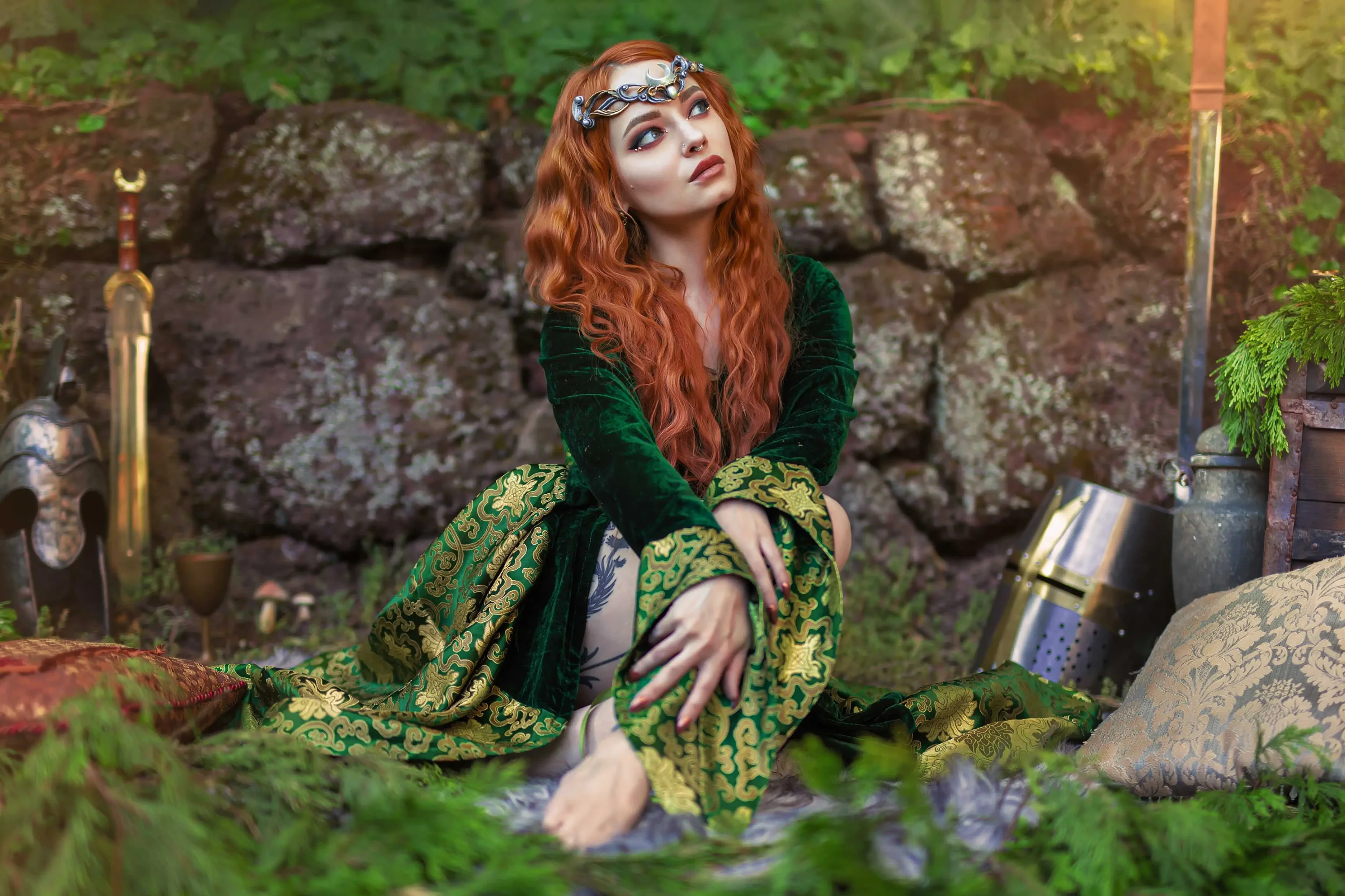 Forbidden Realm Isoldemaiden redhead nature outdoor gen-the-hobbit genevieve genthehobbit fantasy medieval renaissance  Slide