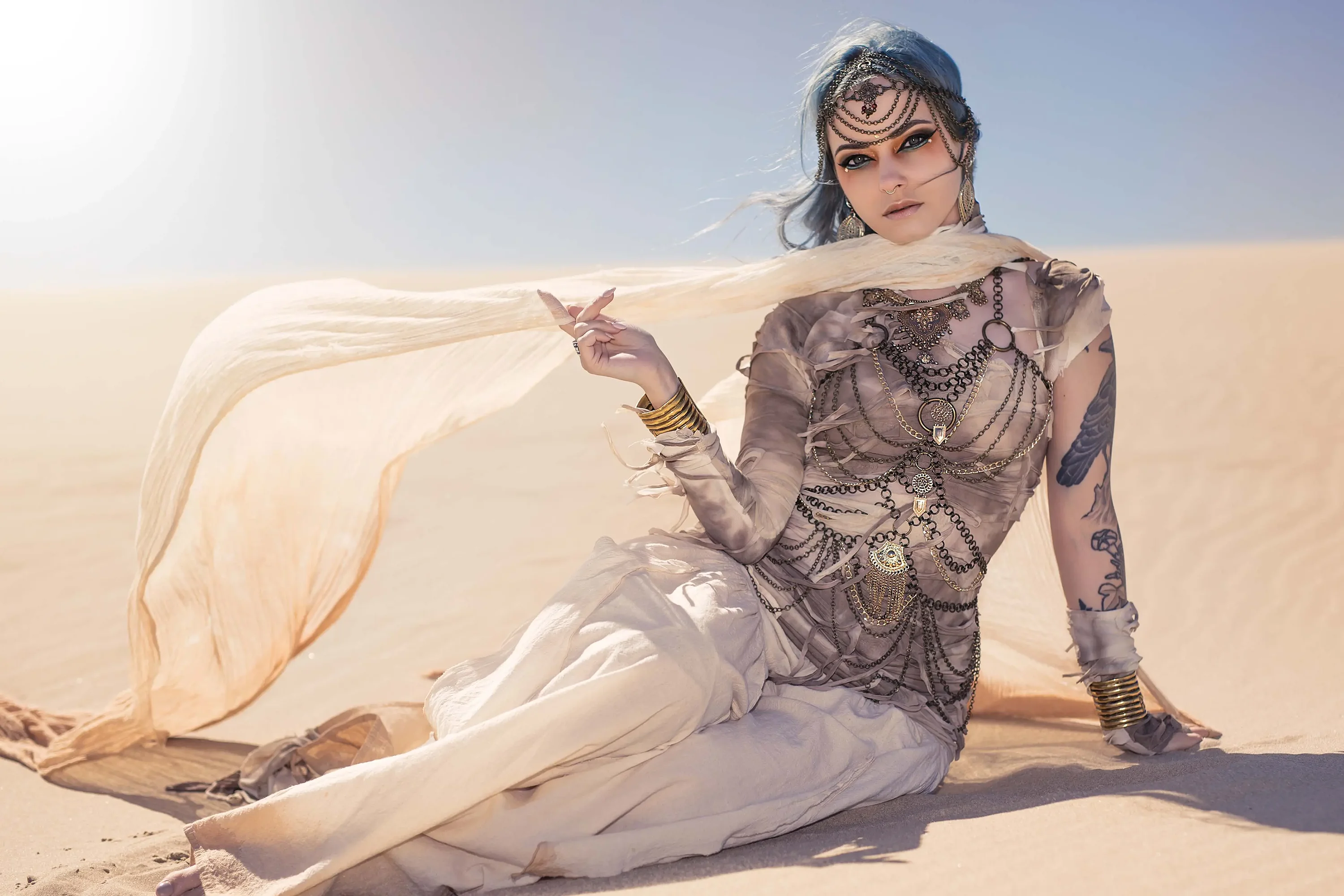 Forbidden Realm Miragebody-chain silver-hair desert outdoor gen-the-hobbit genevieve genthehobbit egyptian fantasy  Slide