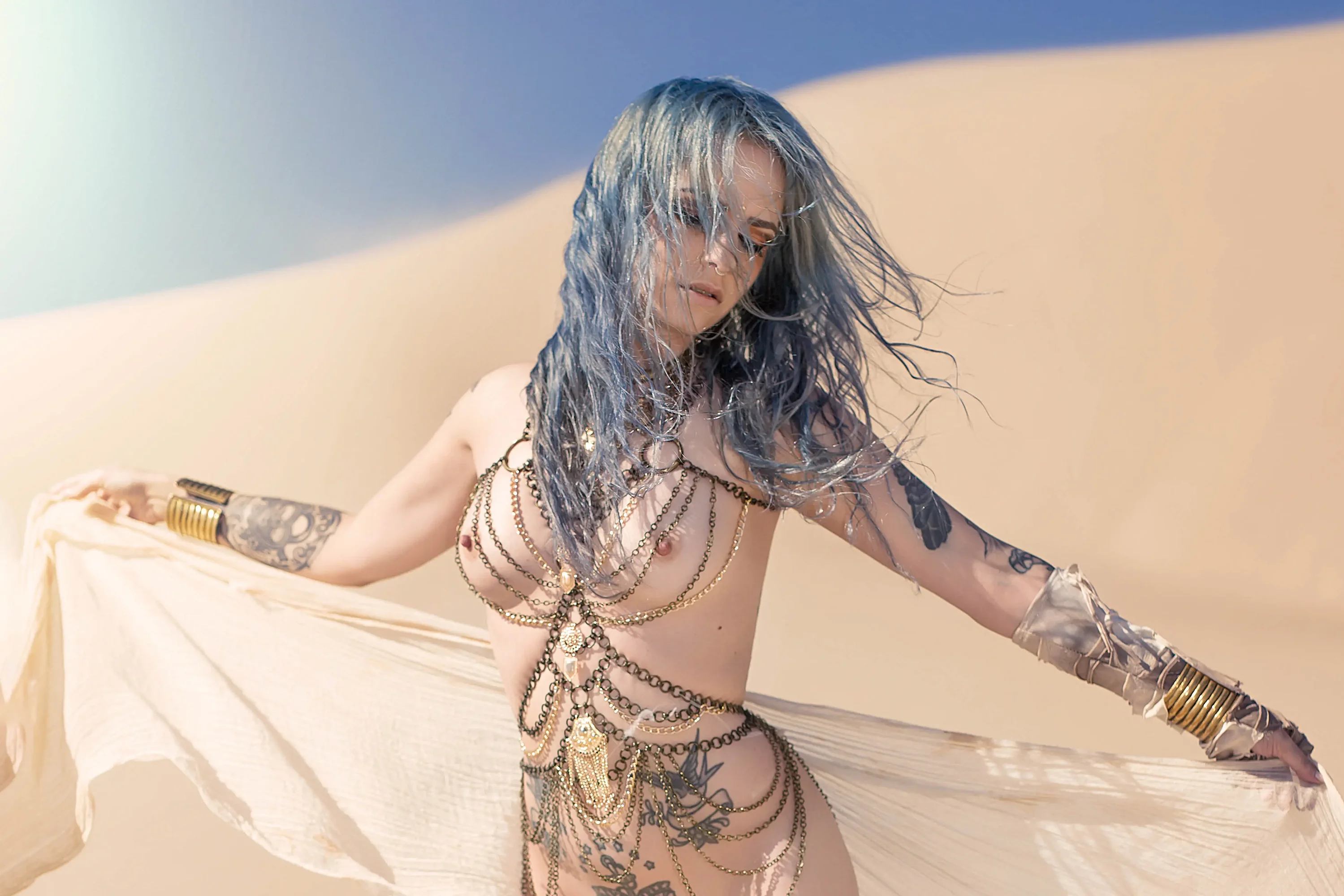 Forbidden Realm Miragebody-chain silver-hair desert outdoor gen-the-hobbit genevieve genthehobbit egyptian fantasy  Slide