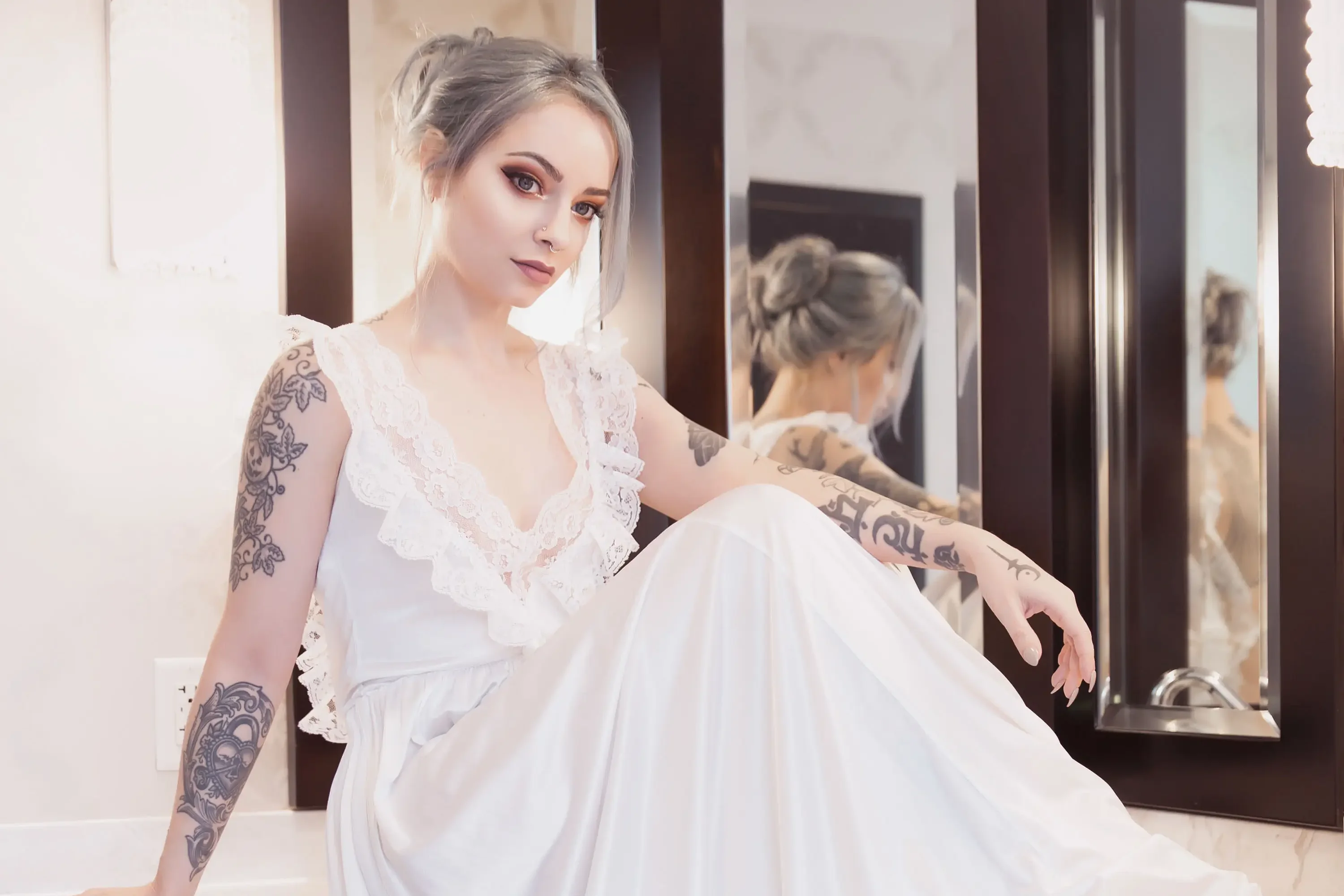 Forbidden Realm Pure Morningwater casual delicate hotel gen-the-hobbit genevieve genthehobbit feminine  Slide
