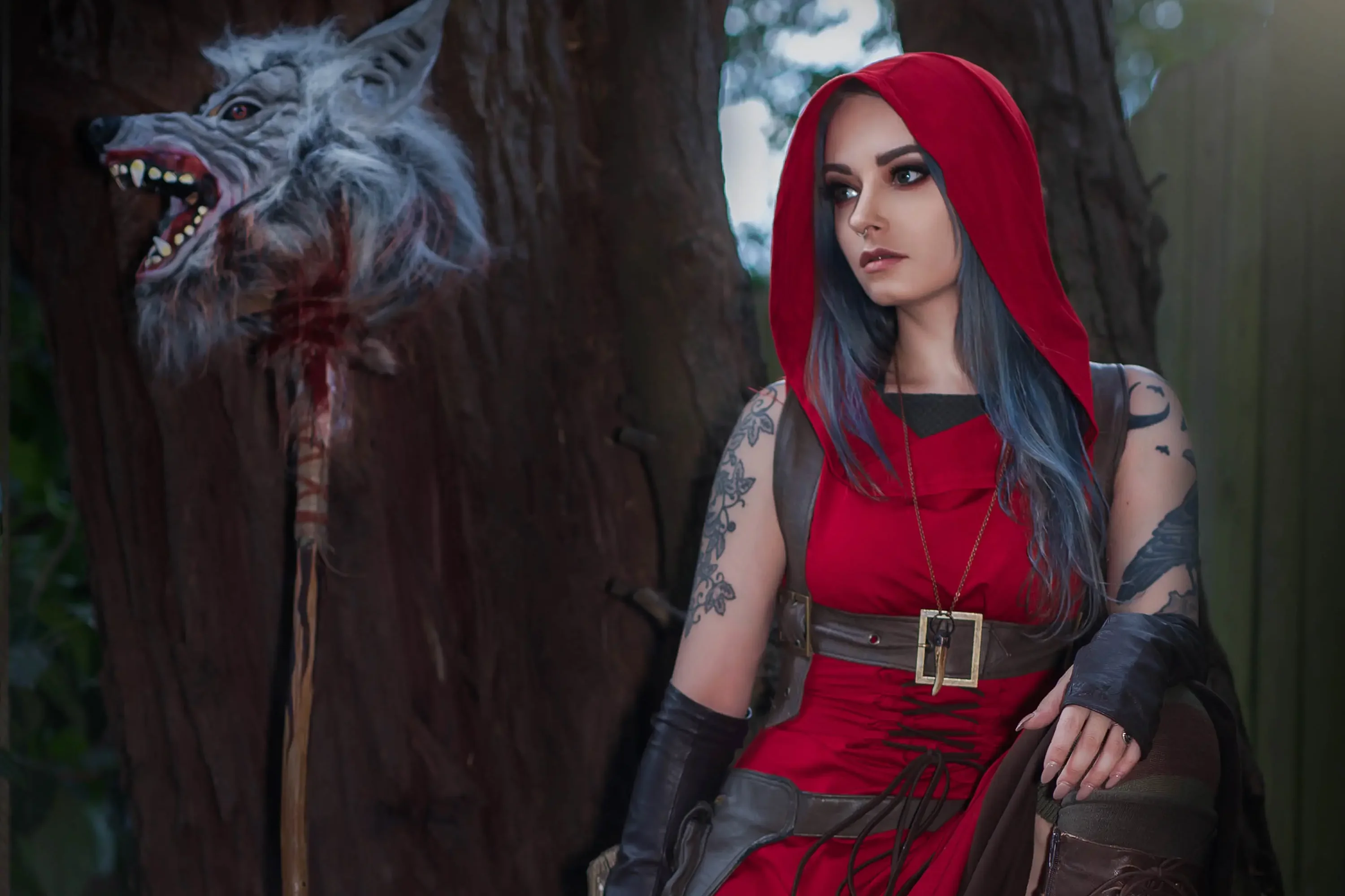 Forbidden Realm Red's Revengeboots assassin warrior silver-hair nature outdoor gen-the-hobbit genevieve genthehobbit cosplay fairy-tale fantasy  Slide