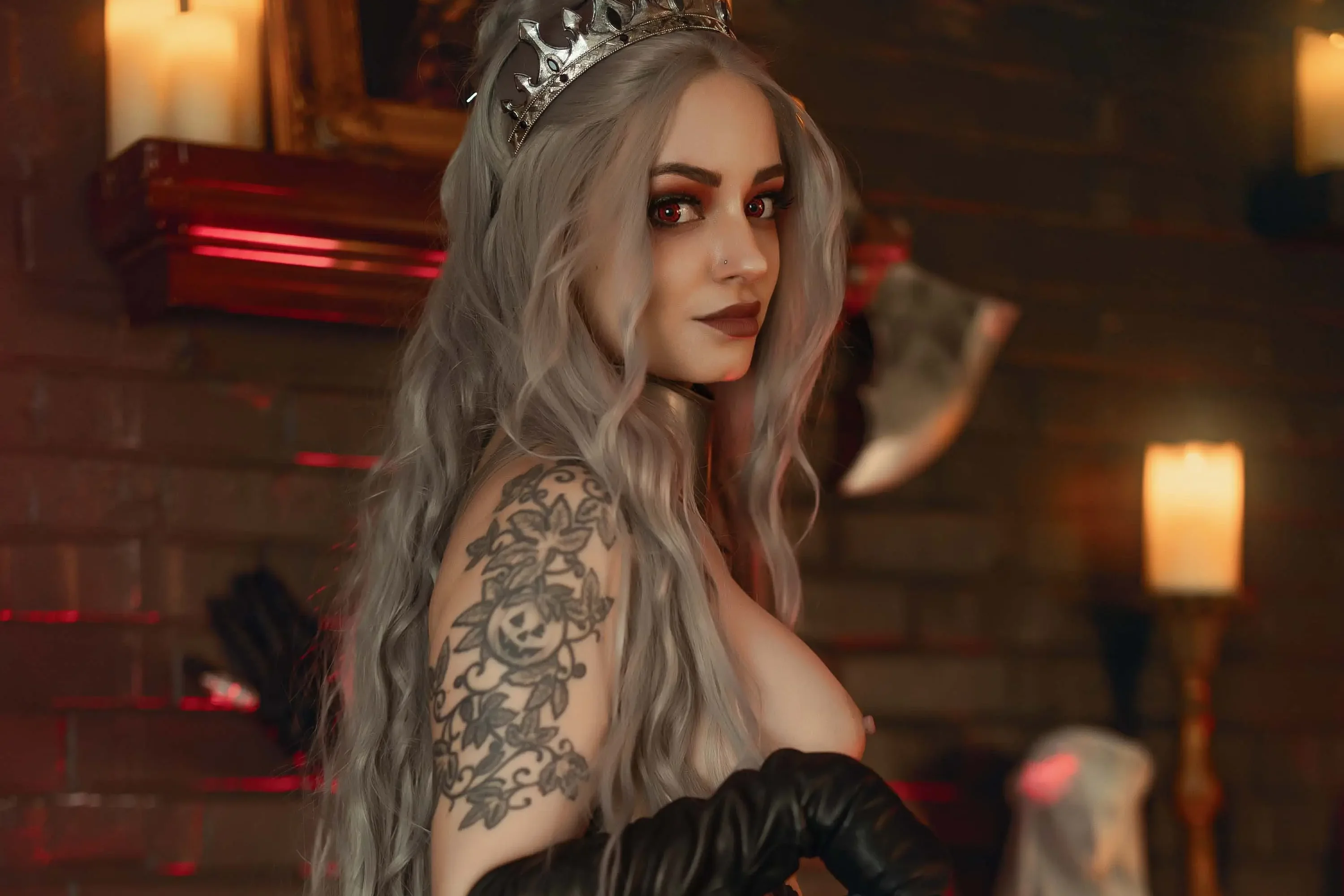 Forbidden Realm Sourdre De Sangfishnets heels red-eyes red-lips stockings vampire silver-hair gen-the-hobbit genevieve genthehobbit gothic  Slide