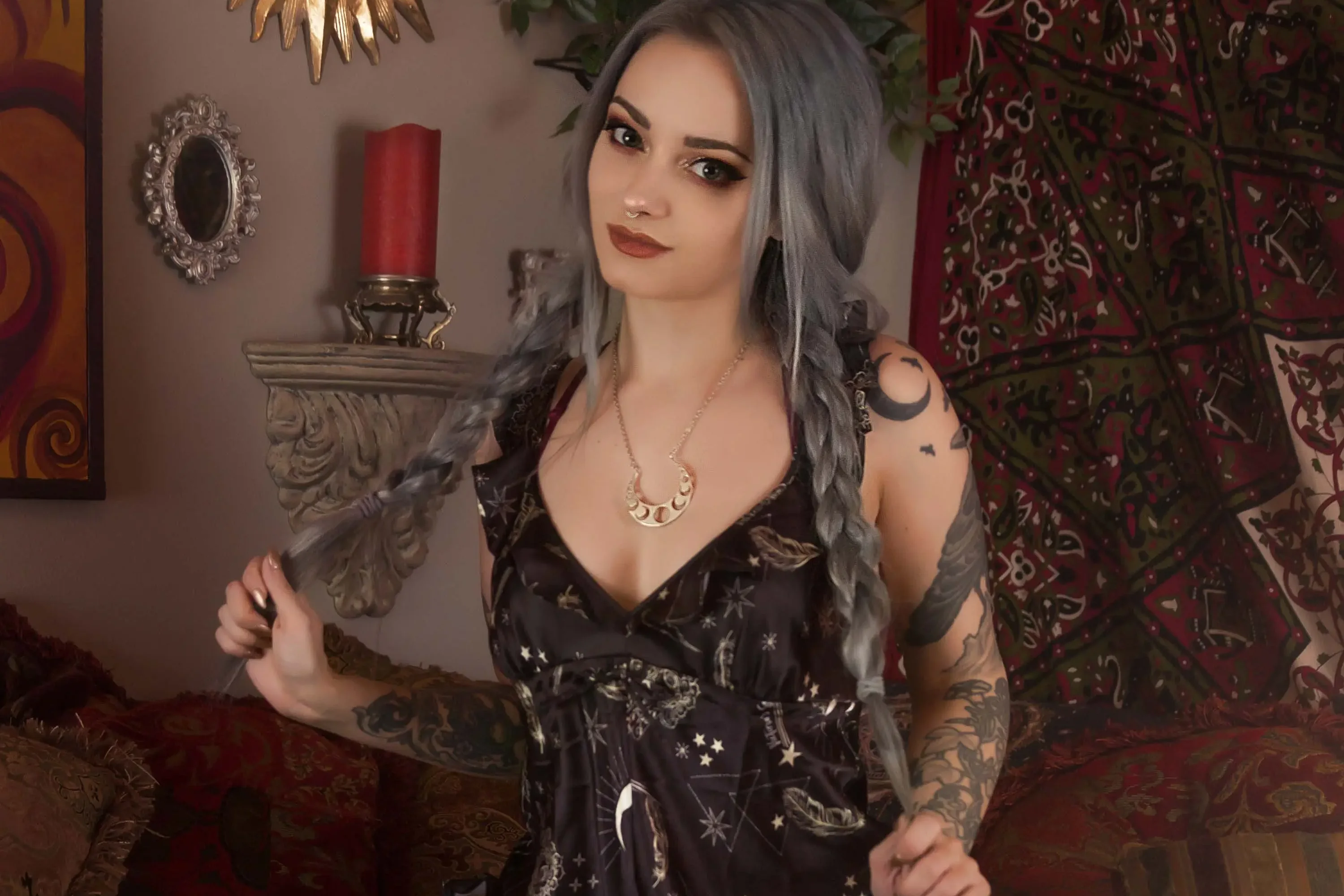 Forbidden Realm Starlightknee-socks blue-hair bed gen-the-hobbit genevieve genthehobbit boho cozy feminine  Slide