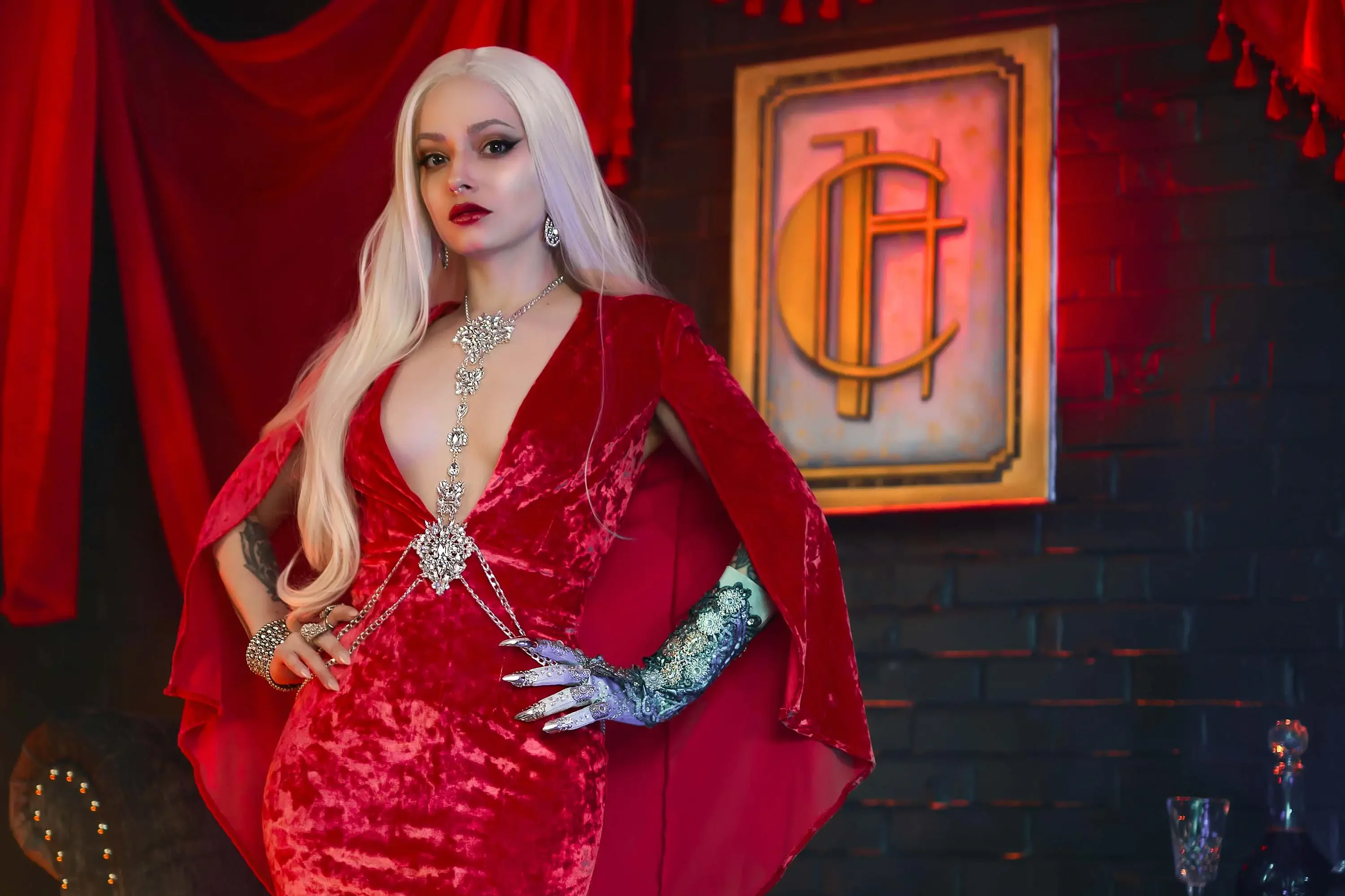 Forbidden Realm The Countessred-lips vampire blonde hotel gen-the-hobbit genevieve genthehobbit exotic gatsby horror vintage  Slide