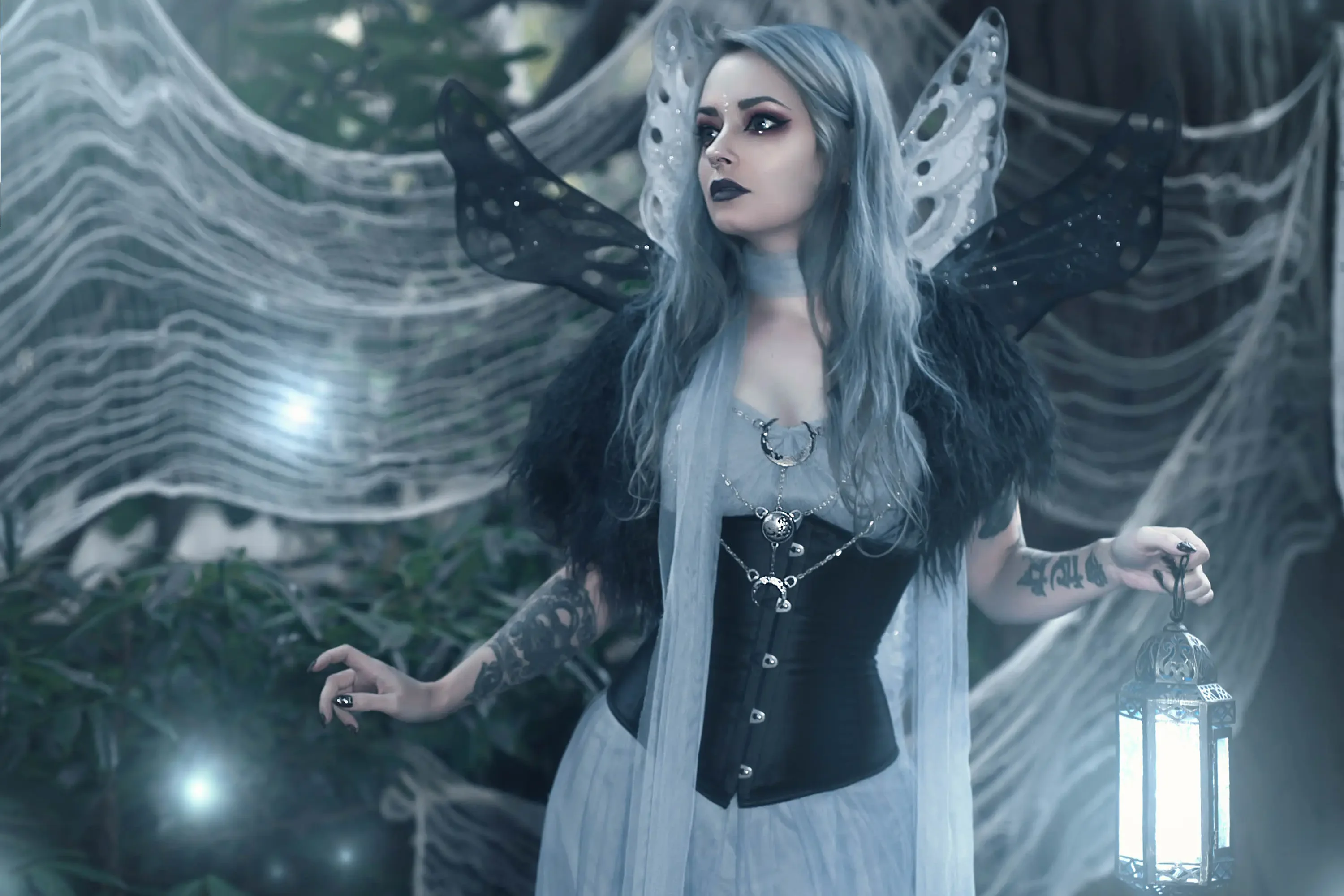 Forbidden Realm Unseelie Courtcorset dreamy whimsical blue-hair forest outdoor gen-the-hobbit genevieve genthehobbit fantasy  Slide